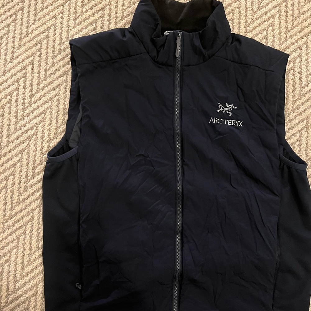 Men’s Medium Navy Arcterxy Vest - Great Condition. Worn minimally. No stains.